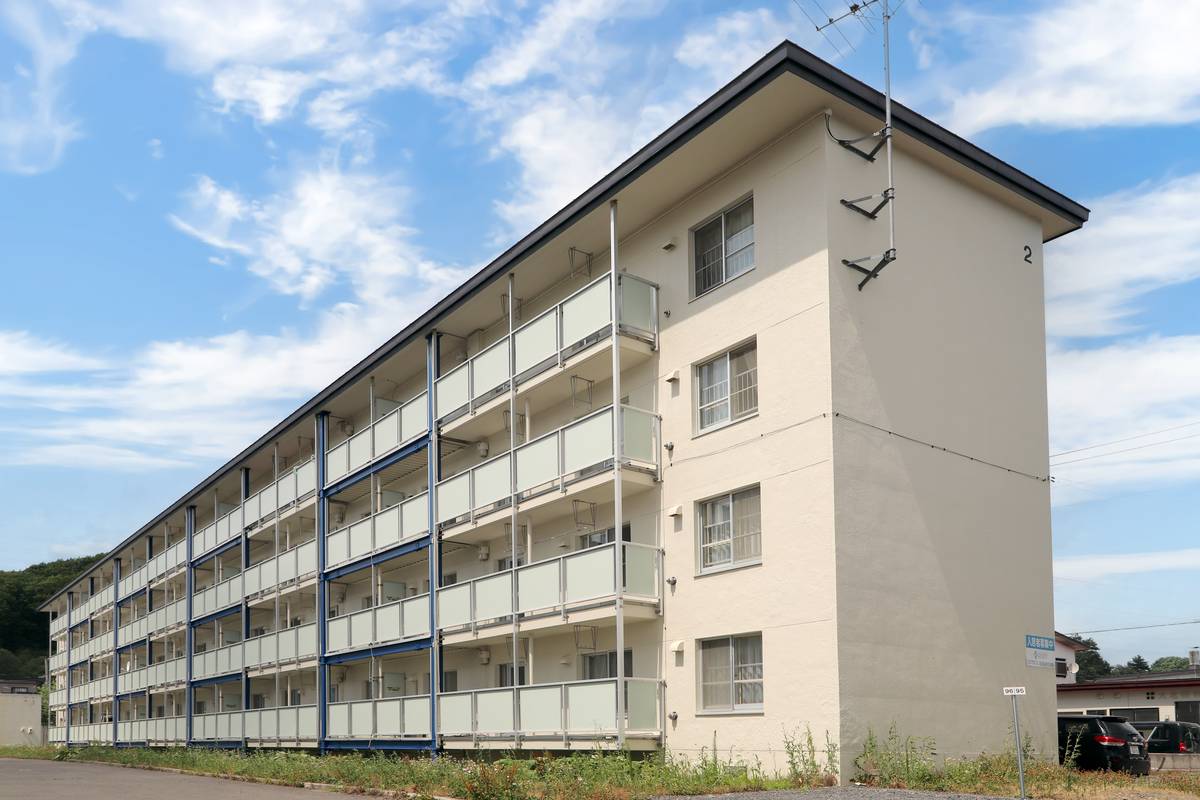  築60年2ヶ月 4階建の賃貸物件