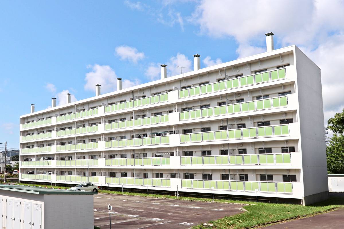  築40年3ヶ月 5階建の賃貸物件