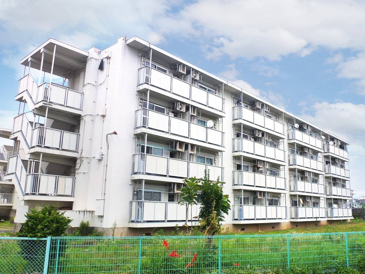  築61年4ヶ月 4階建の賃貸物件