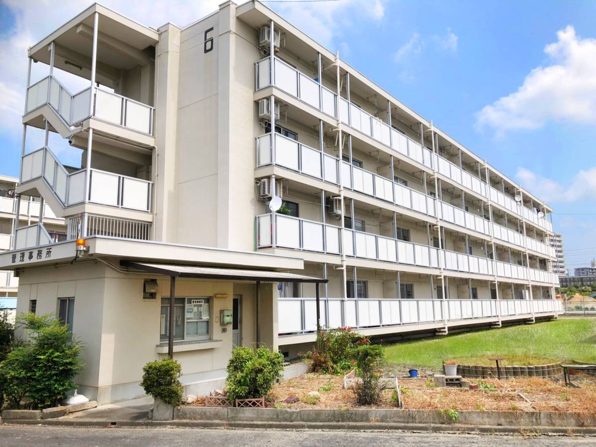  築61年4ヶ月 4階建の賃貸物件