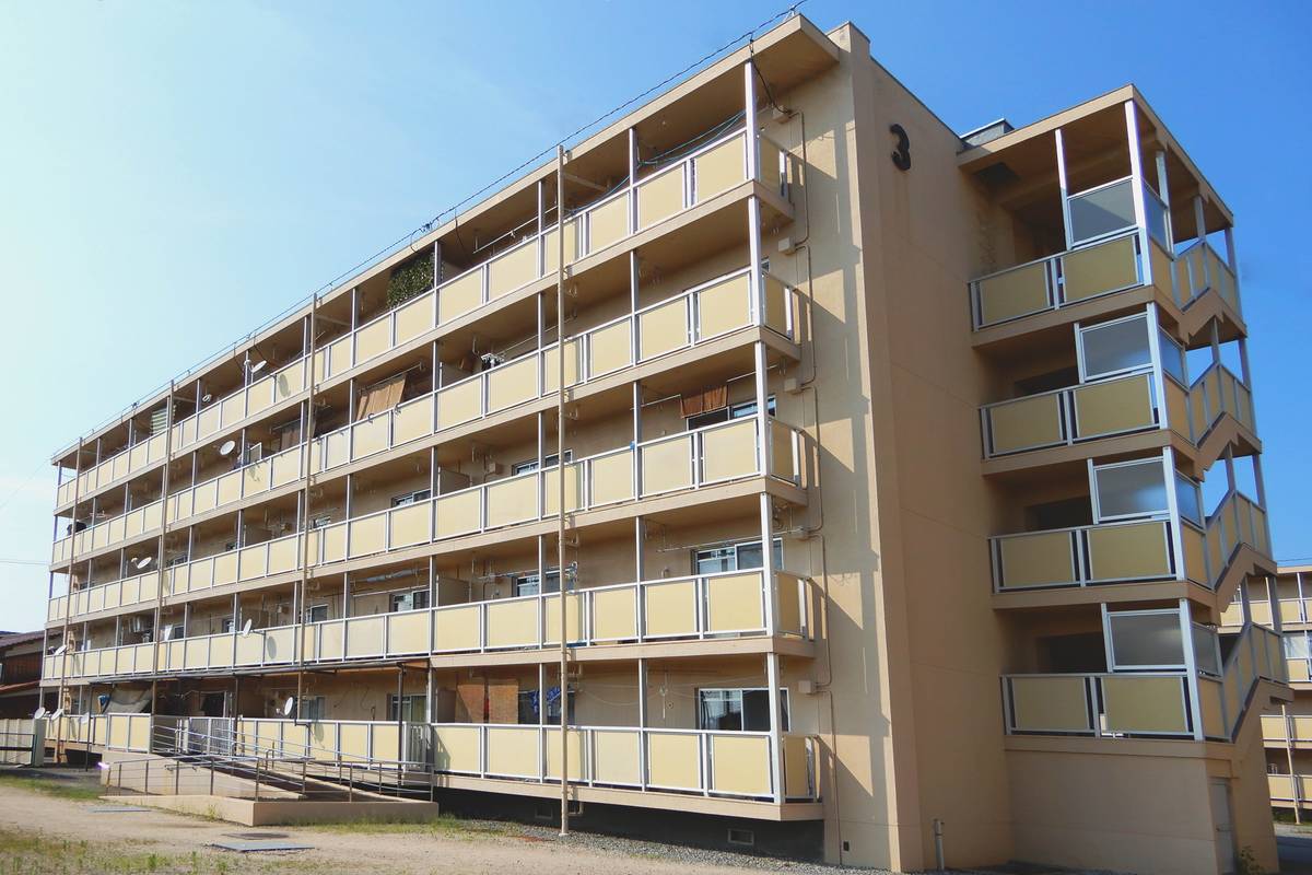  築57年2ヶ月 5階建の賃貸物件