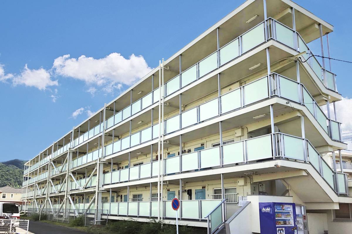  築60年6ヶ月 4階建の賃貸物件