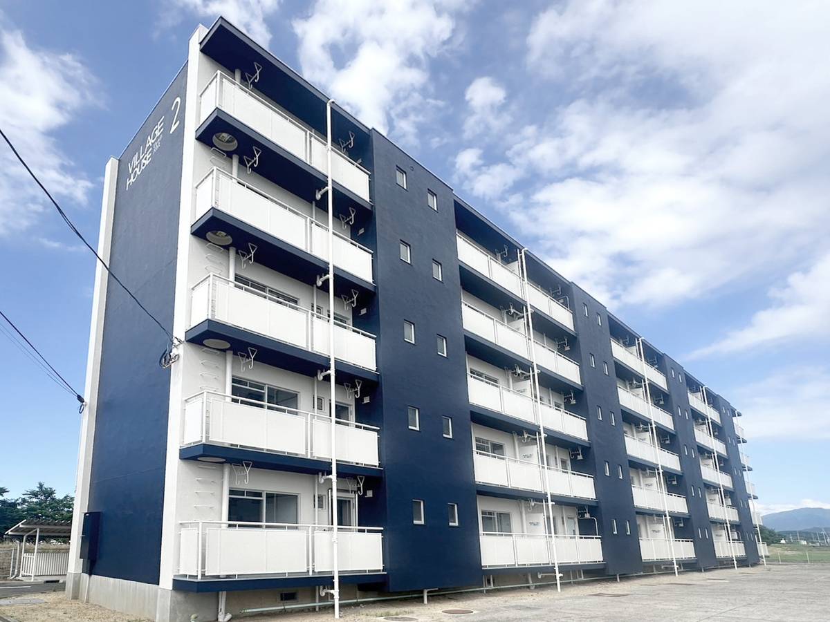  築52年2ヶ月 5階建の賃貸物件