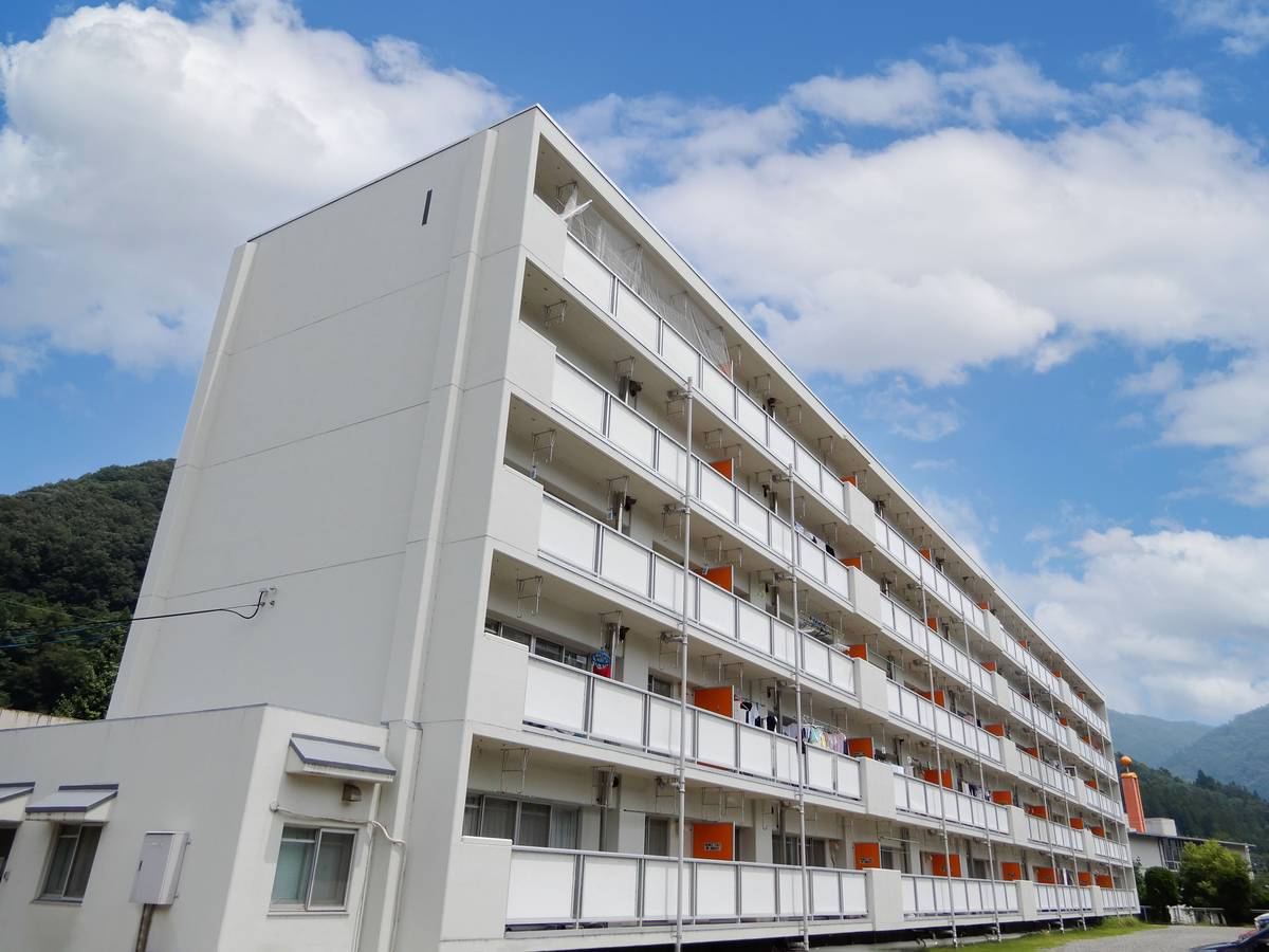  築35年2ヶ月 5階建の賃貸物件