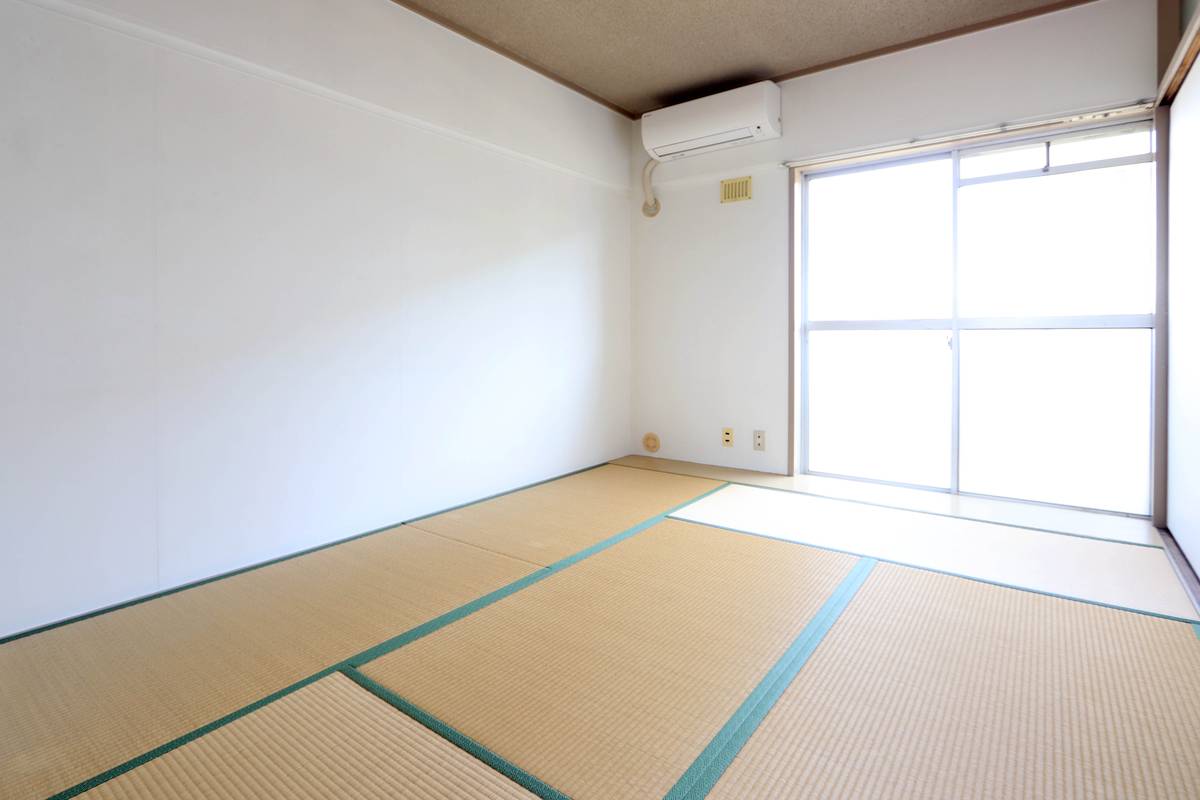 居間